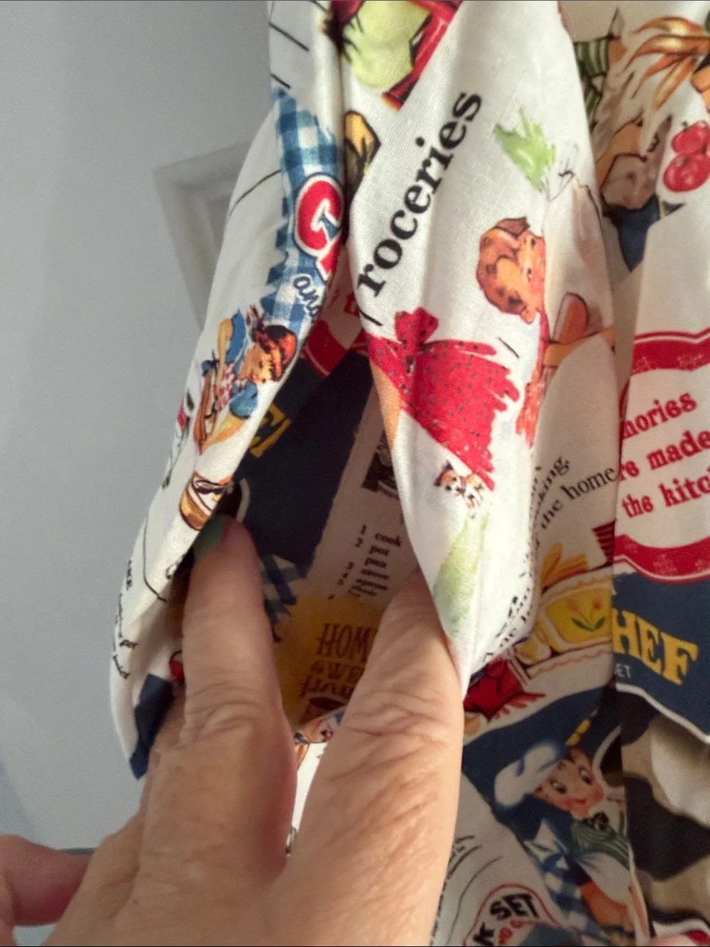 Retro Print A-Line Skirt in Cream with Multi-Color Vintage Ads size small - Picture 4 of 9